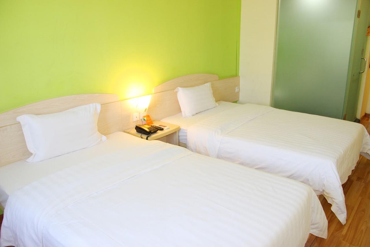 7Days Inn Zhongshan San Xiang Market Csungsan Kültér fotó
